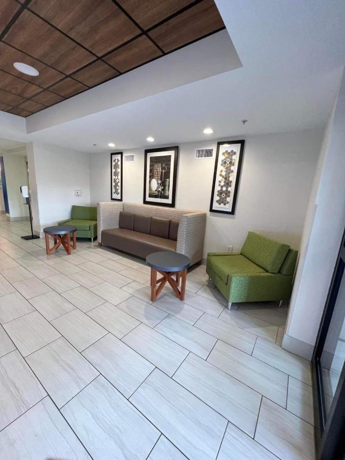 Holiday Inn Express & Suites Ozona By Ihg Esterno foto