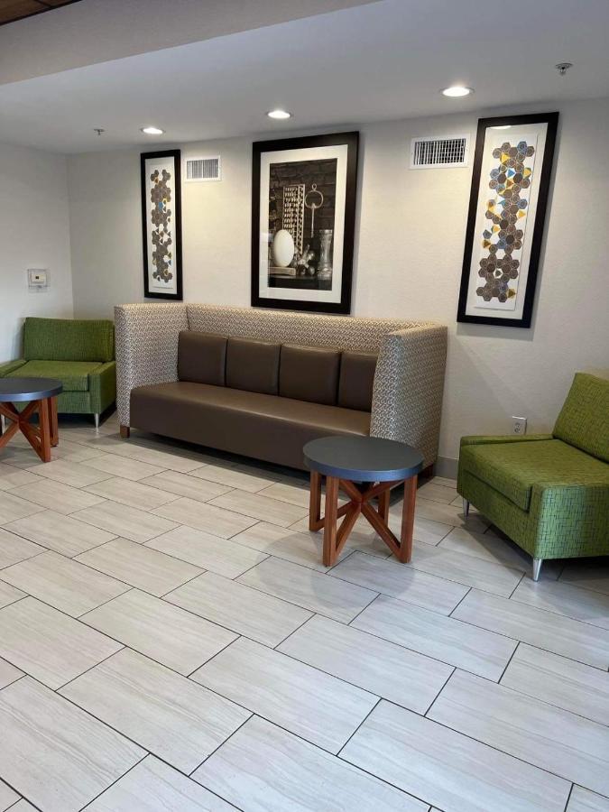 Holiday Inn Express & Suites Ozona By Ihg Esterno foto