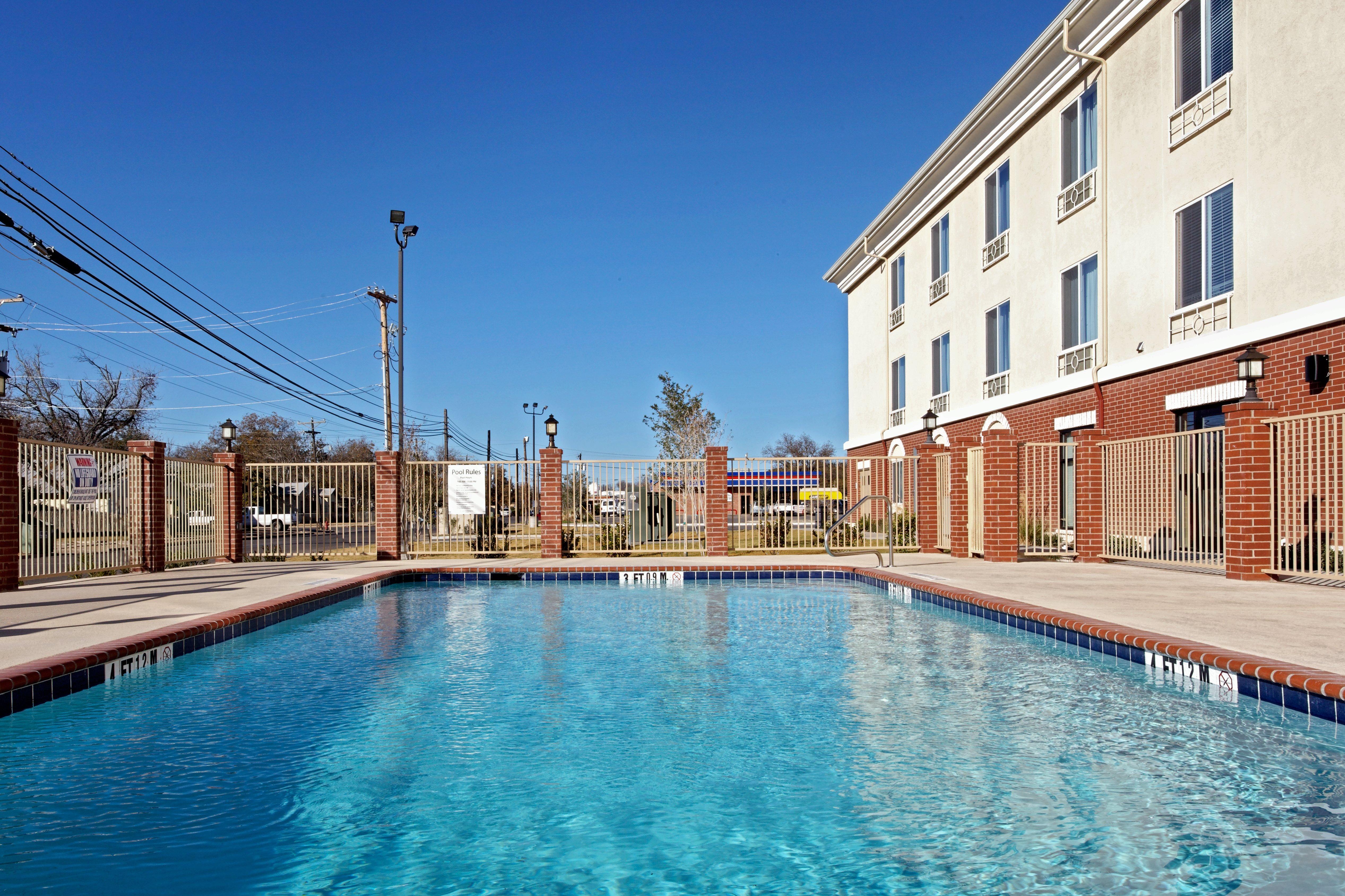 Holiday Inn Express & Suites Ozona By Ihg Esterno foto